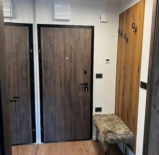 Golden Hour كْرانْيِسكا غورا